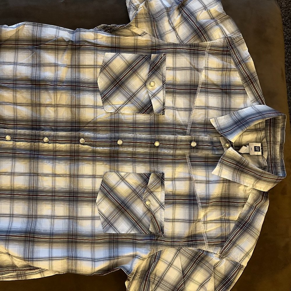 GAP Classic Fit Short Sleeved